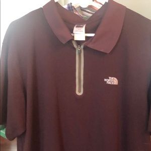 Men’s North Face polo
